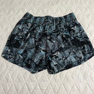 Lululemon tracker shorts size 10